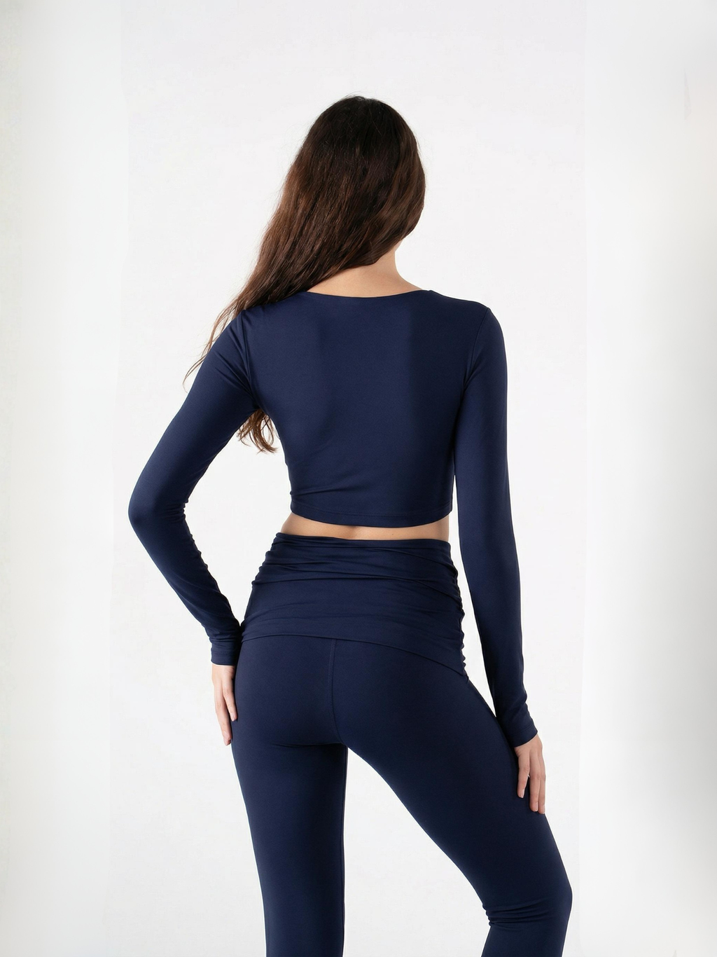 CROPPED ROUND NECK LONG SLEEVE