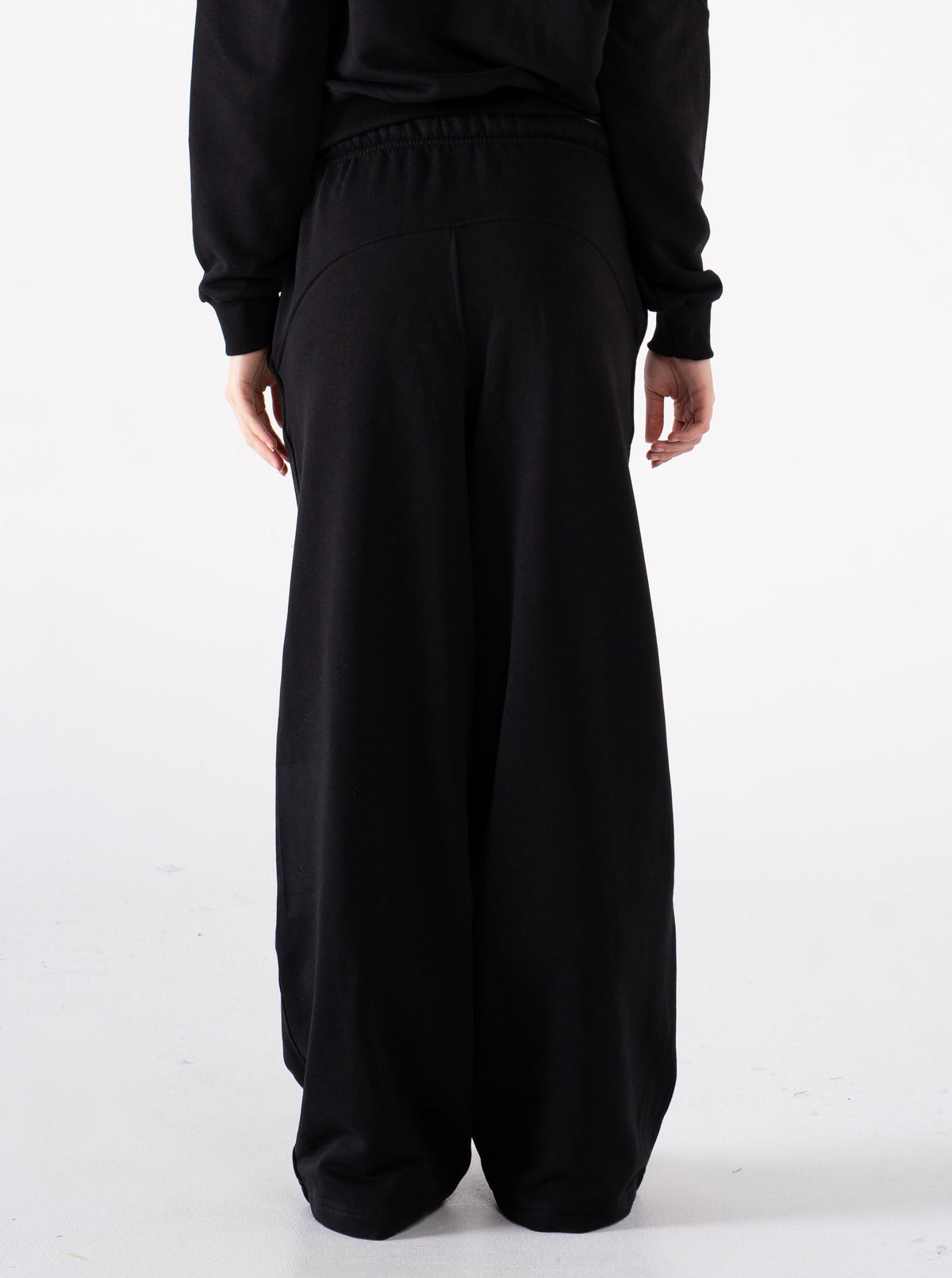 LIGHT WEIGHT ULTRA WIDE LEG SWEATS