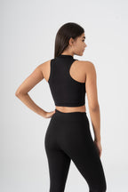 CREW SLEEVELESS CROPPED TOP