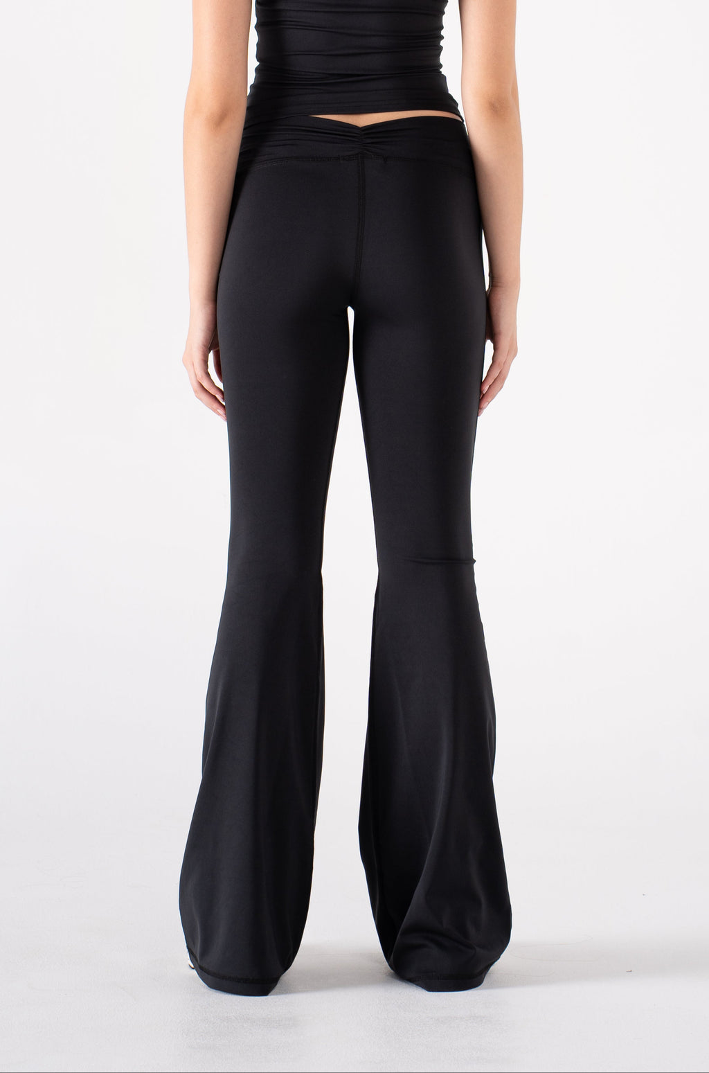 RUCHED YOGA PANTS