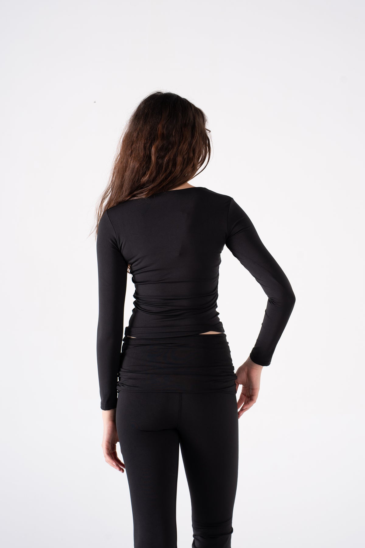 RUCHED LONG SLEEVE TOP