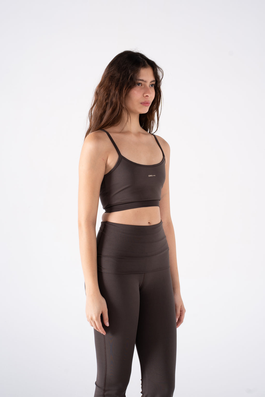 CROSS-BACK SPORTS BRA