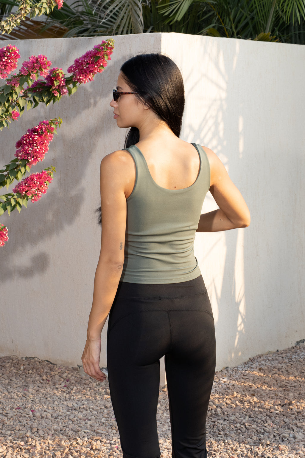 FORM TANK TOP