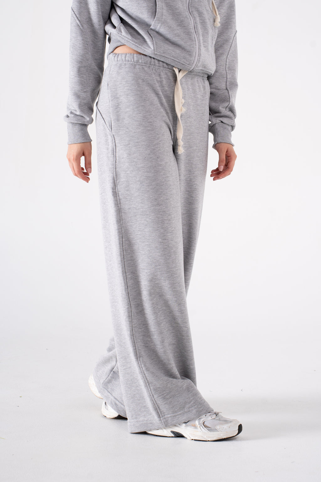 LIGHT WEIGHT ULTRA WIDE LEG SWEATS
