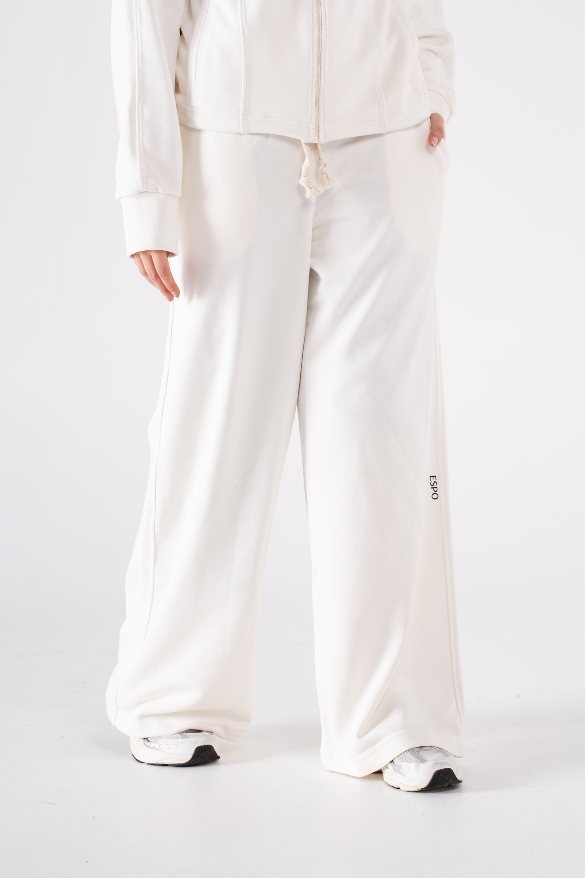 LIGHT WEIGHT ULTRA WIDE LEG SWEATS