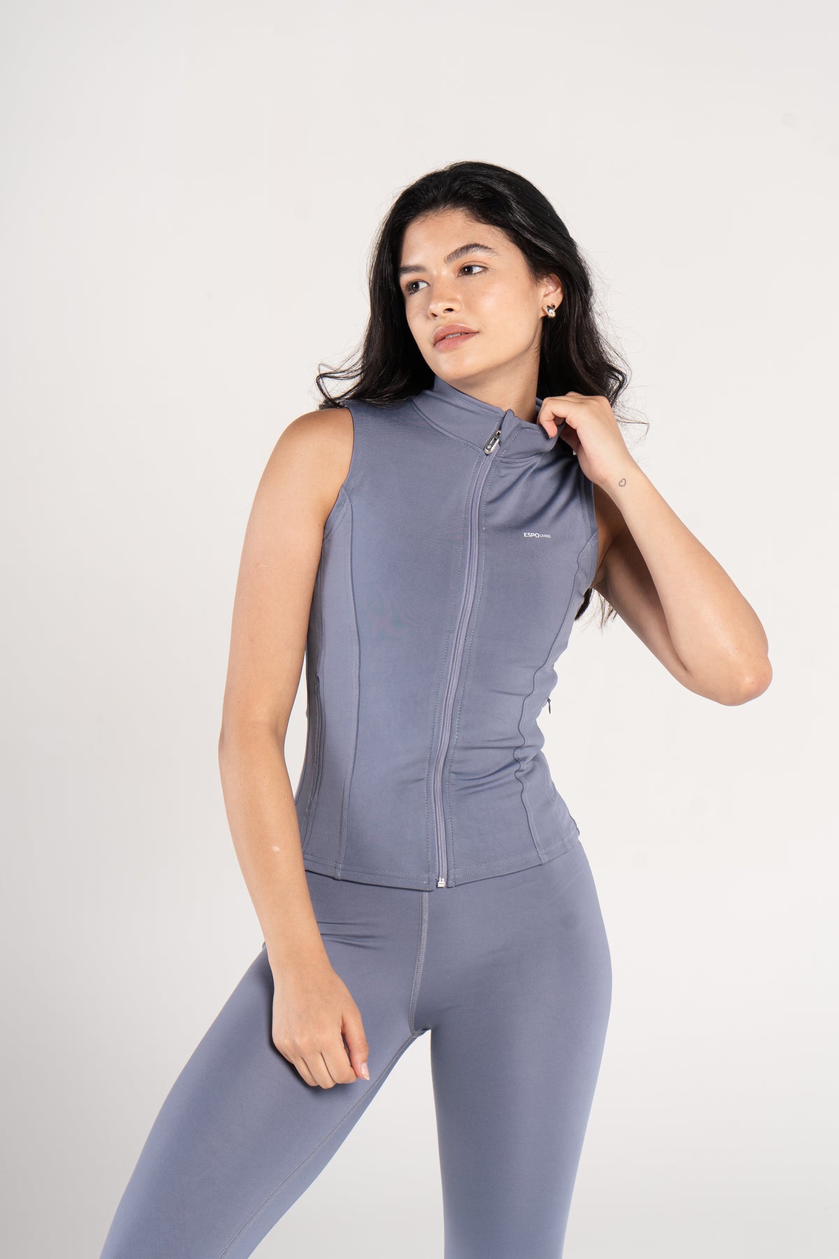 SLEEVELESS SCULPTED JACKET